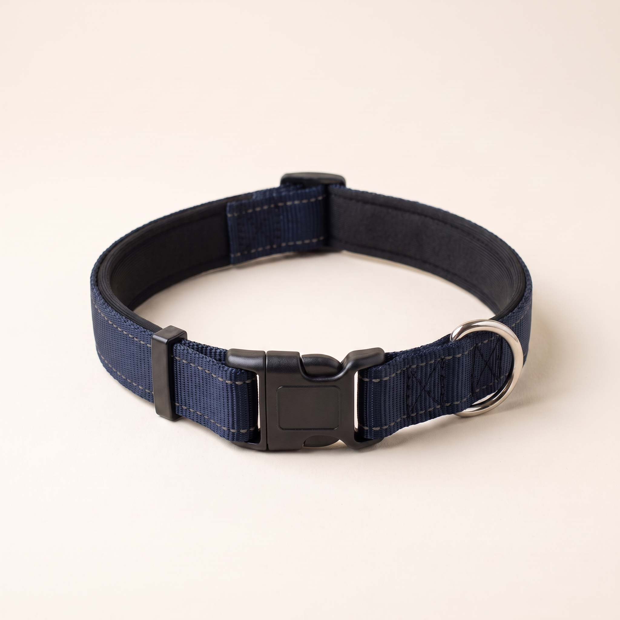 WANDRA Core Collar in Navy Blue